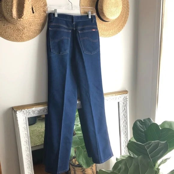 Vintage High Rise High Waisted Dark Wash Wide Bootcut Jeans - Picture 6 of 6